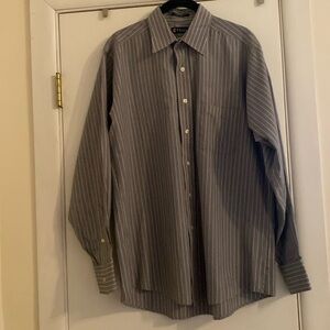 CHAPS Size:Medium. Gray stripe
